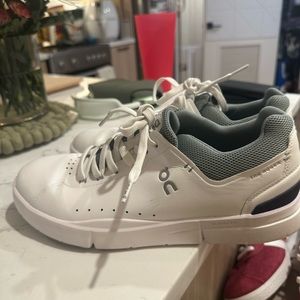 On Cloud - On Running - Sneakers Men’s US 9.5